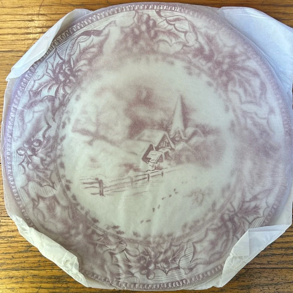 Restoration Hardware Holiday Tin Plates. Set of 4 🎄❄️